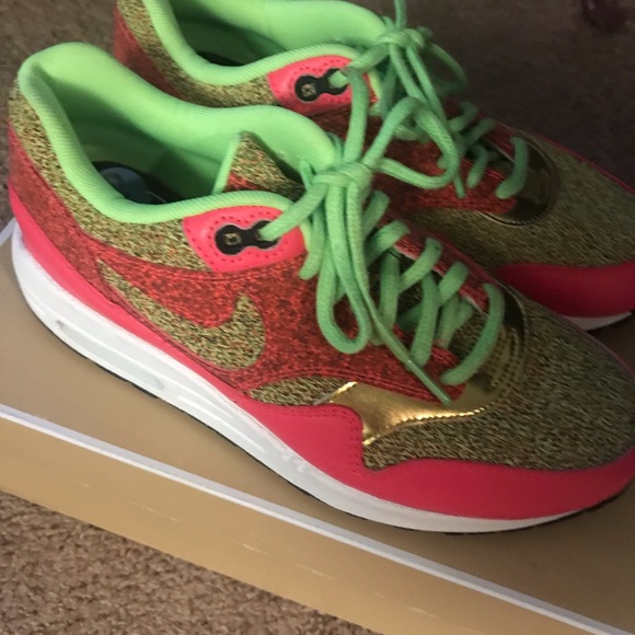 Nike Eye Candy Tennis Shoes - Picture 4 of 8